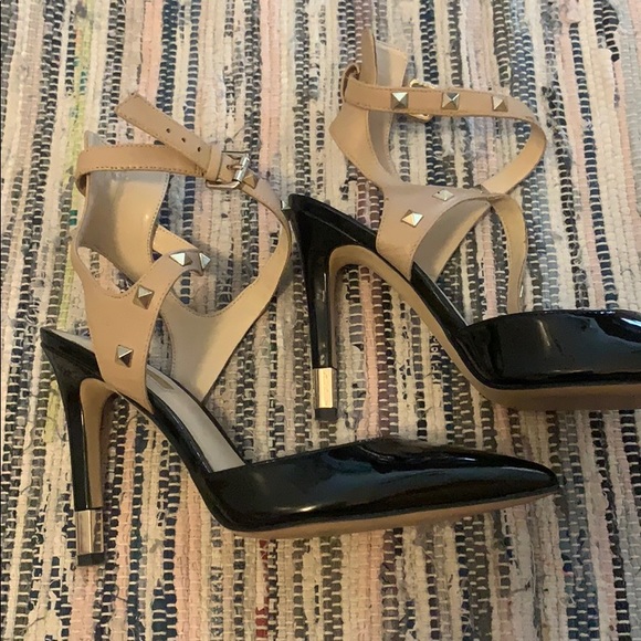 Guess strappy heels - Picture 2 of 2